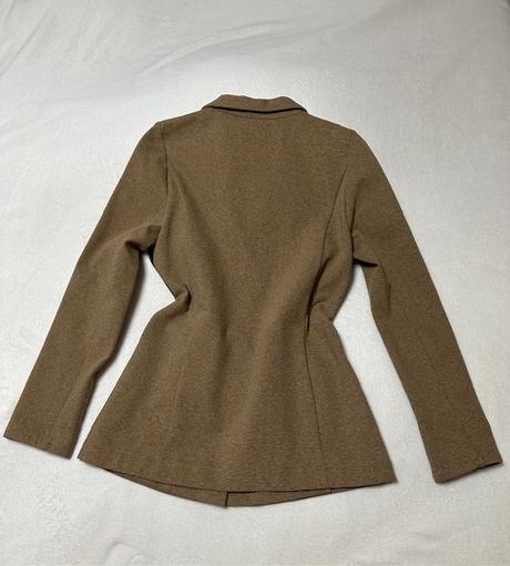 Krásne hnedé športové sako zn. magenta, m