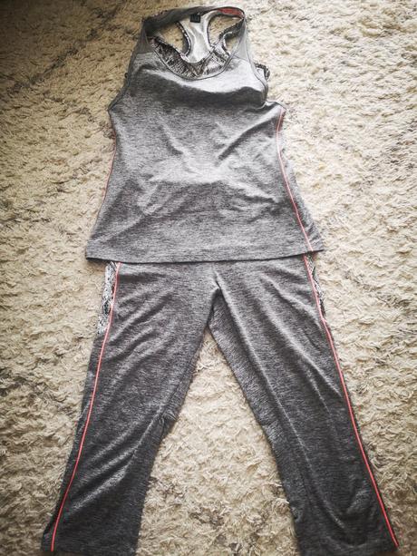 3/4 legíny +tielko, 40