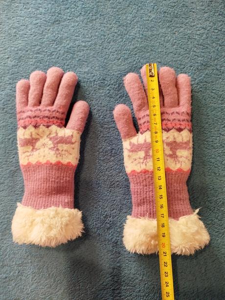 Teplučké rukavičky, 110