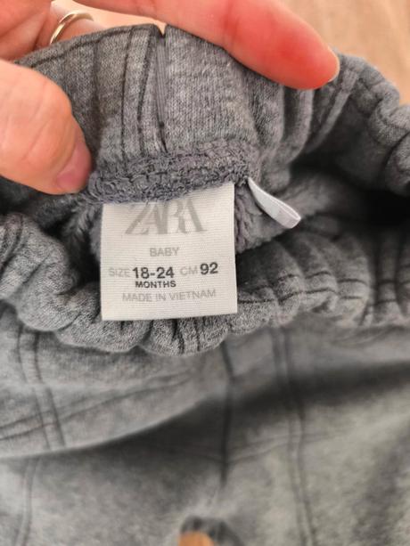 Zara zateplené tepláky, zara,92