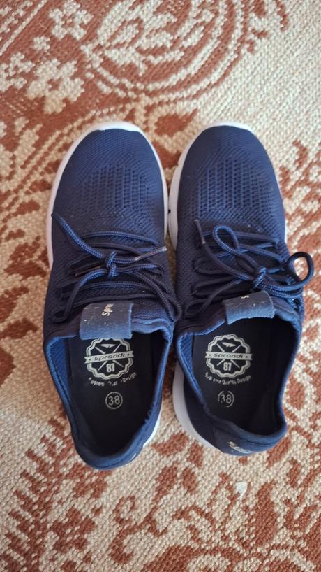 Tenisky, sprandi,38