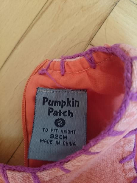 Hrubšie šaty, pumpkin patch,92