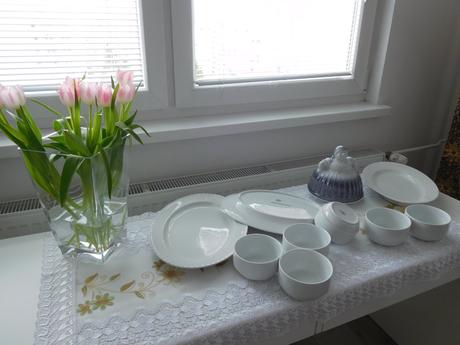 Porcelánové veľké taniere +misky na kompot značené, 