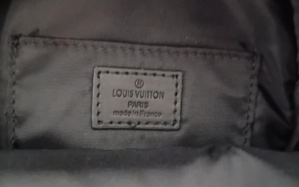 Je tento ruksak od originálneho výrobcu?