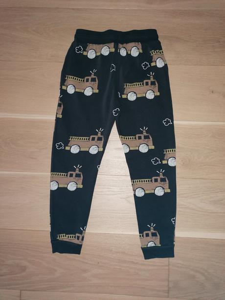 2x tepláky, george,116