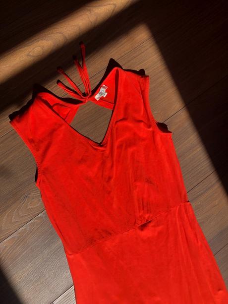 Nenosené elegantné šaty veľkosť l, ovs,l