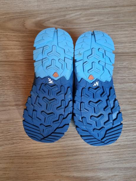 Turistické topánky quechua, 32