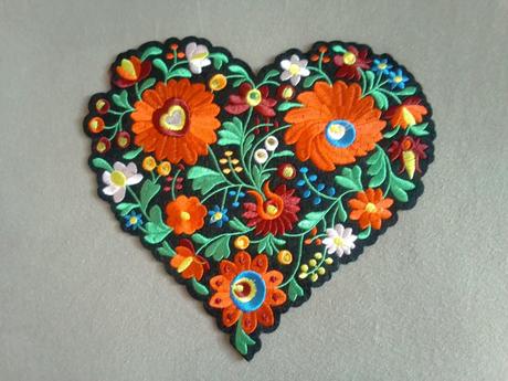 Nažehľovačka kvetové srdce folk 20,5x21cm (nz458), 