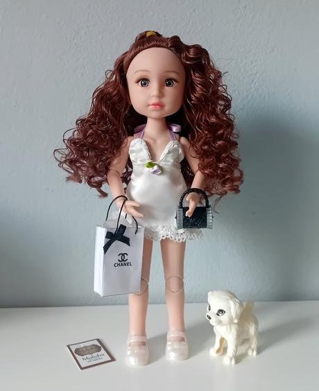 Bábika mulisha so psíkom a s doplnkami,