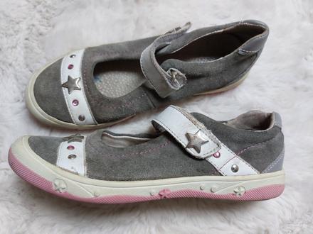 Balerinove topánky, 32