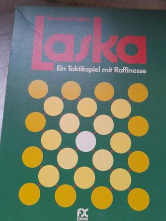 Spoločenska takticka/logicka hra laska pc 15 eur,