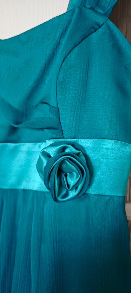 Spoločenské - koktejlové/párty šaty, 36