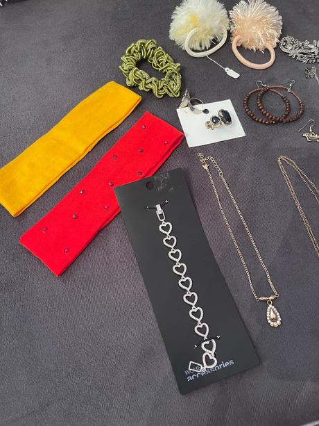 Bižutéria, doplnky,