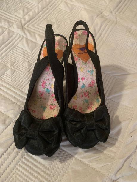 Čierne lodičky, rocket dog,38