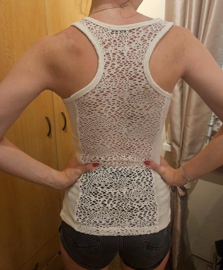 Zaujímavé tielko bielej farby bershka, bershka,xs