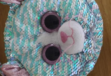 Kabelka mačička, ty