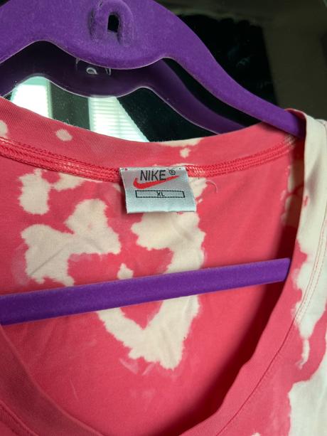 Batiková ružove biele tričko s dlhym rukavom, m