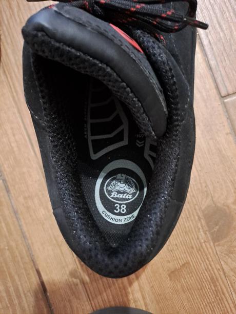 Pracovne topanky baťa 38, 38