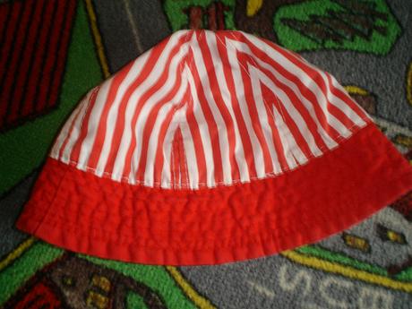 Klobúčik pre slečnu, 92