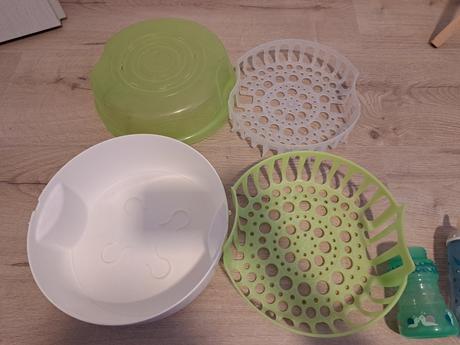 Sterilizátor na flaše+4x flase+3x plastove pohare, 