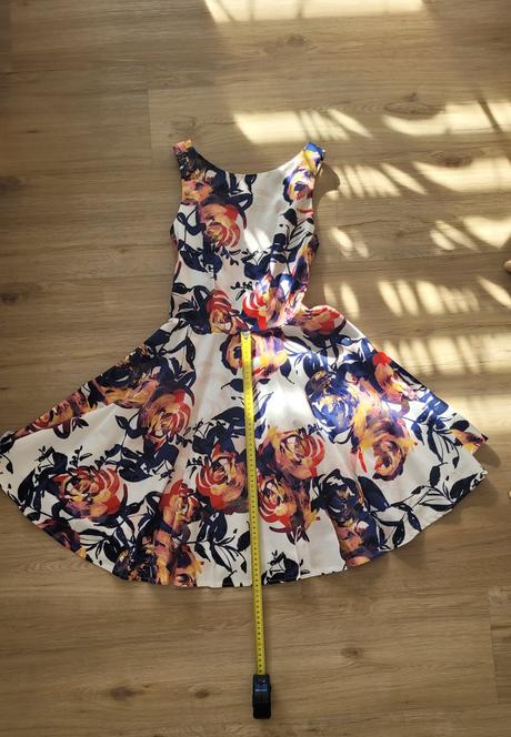 Elegantné spoločenské dámske šaty zn.mohito veľ.34, mohito,34