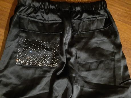 Saténové cargo nohavice., 34