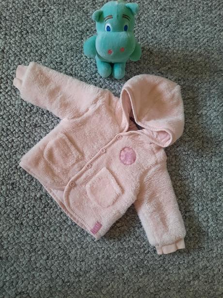 Hrubý svetrík, bee bo,68