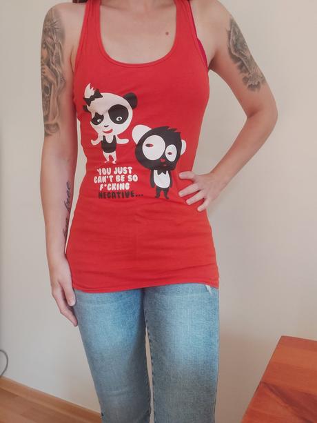 Tielko s pandami., s