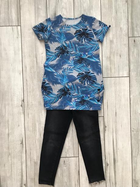 Predlzene tricko alebo saty, 122