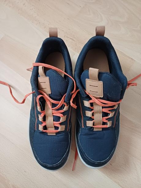 Prechodne topanky z decathlonu, quechua,37