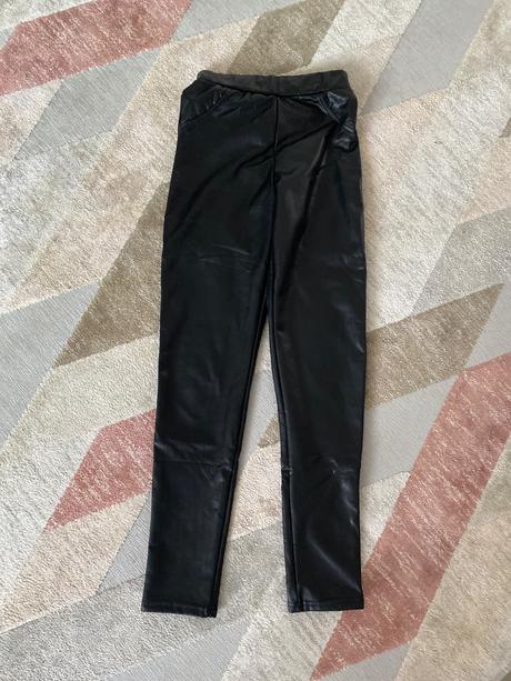 Dievčenské legíny, 152