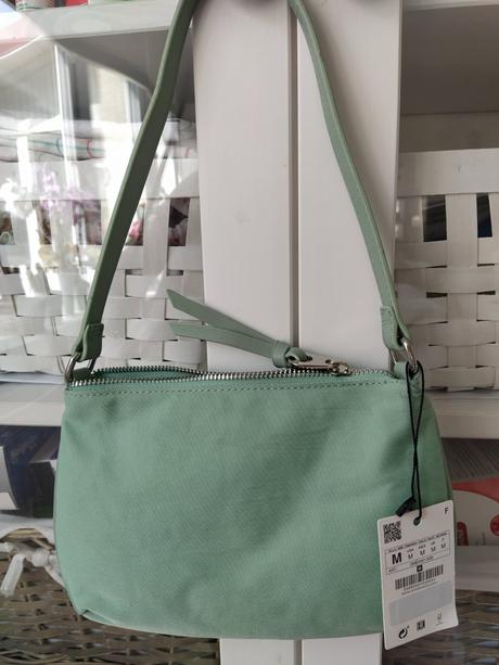 Kabelka, stradivarius