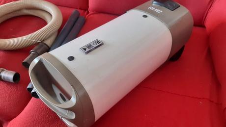 Predám vysavač eta 402 funkčný. všetko na fotkách., eta