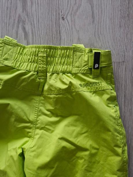 Nohavice do snehu protest, 176