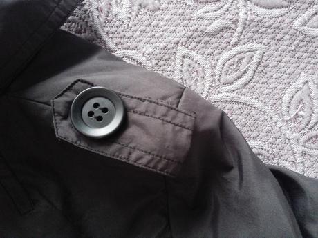 Krátky trenčkot zn. zara, veľ. xs/36, zara,xs