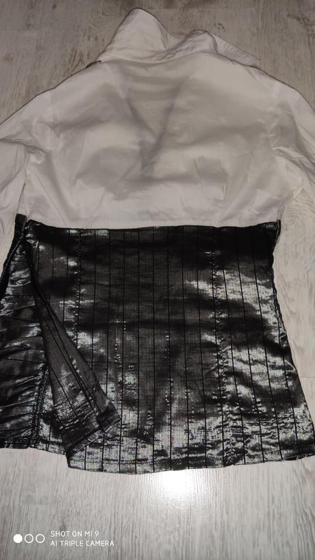 Elegantná elastická blúzka m, m