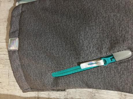 Nepremokava vetrovka, c&a,134