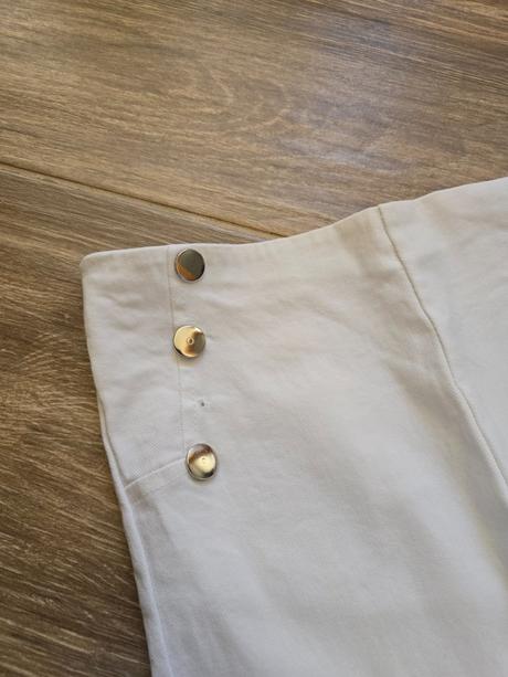 Nohavice č.134, 134