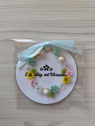 Náramok z korálok,