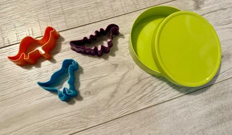 Vykrajovatka na kolace - dinosaury, 