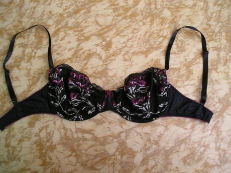 Čierna kvietkovaná podprsenka, 75d, m