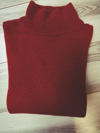 Kasmirovy svetrik, s