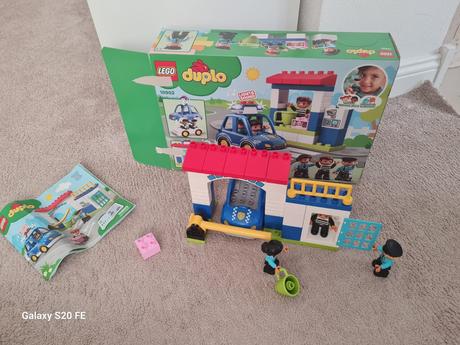 Lego duplo policajna stanica,