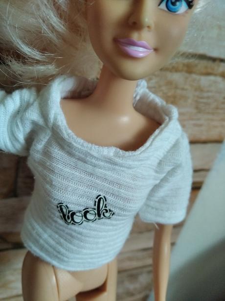 Oblečenie pre barbie,