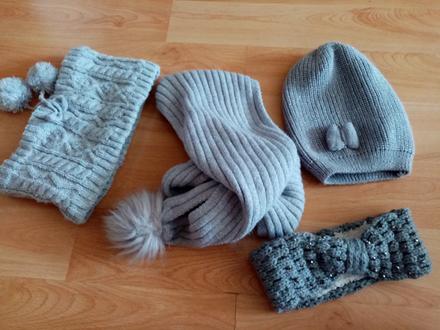 Čiapky , čelenka, šál, 122