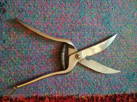 Nožnice na porcovanie hydiny,