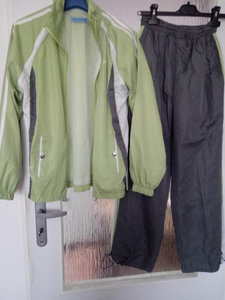 Dievčenská súprava - nová, 164