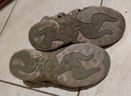 Športovejšie sandále, cupcake,28