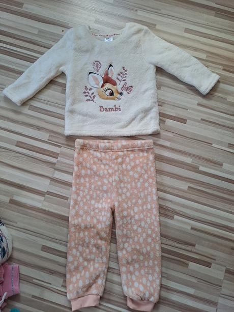Teple makucke pyzamko bambi, primark,86