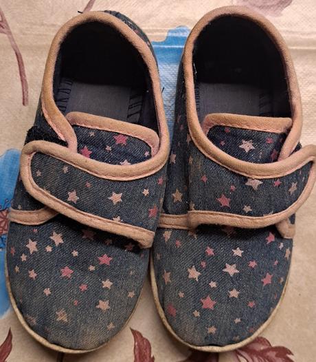 Dievčenské balerínky, 24